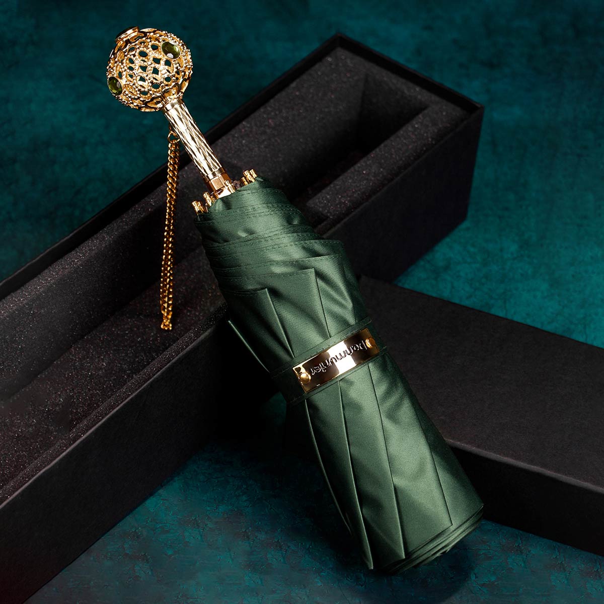 Luxury Green Prestige Crystal Handle Umbrella in Premium Gift Box Packaging