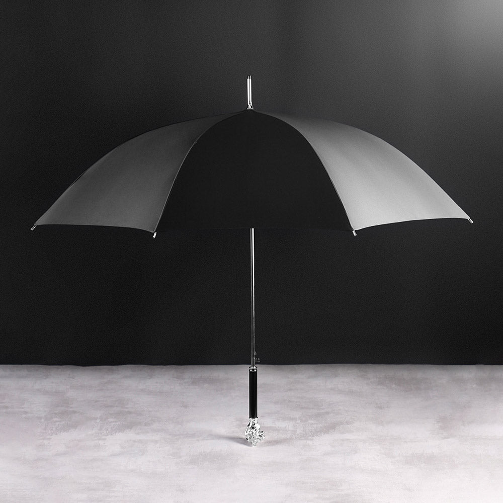 Stay fashionable in the rain with our Silver Lion Head Umbrella